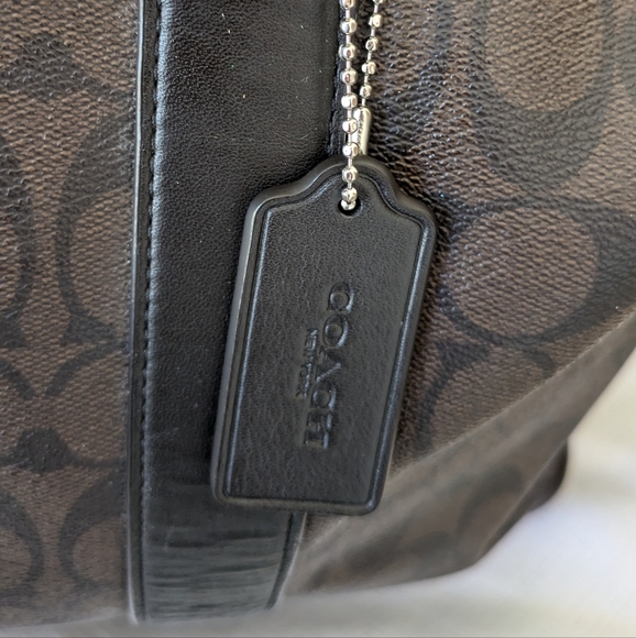 Coach Luggage Signature Canvas Brown Leather. - Picture 4 of 16